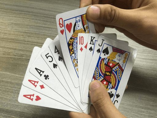 Những pha đấu trí kịch tính cùng game Tá lả